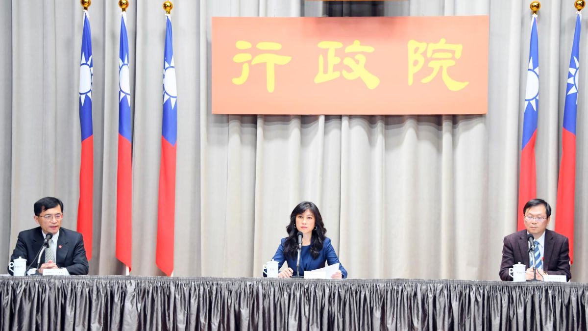 4月16日行政院會後記者會。（圖 / 行政院提供）