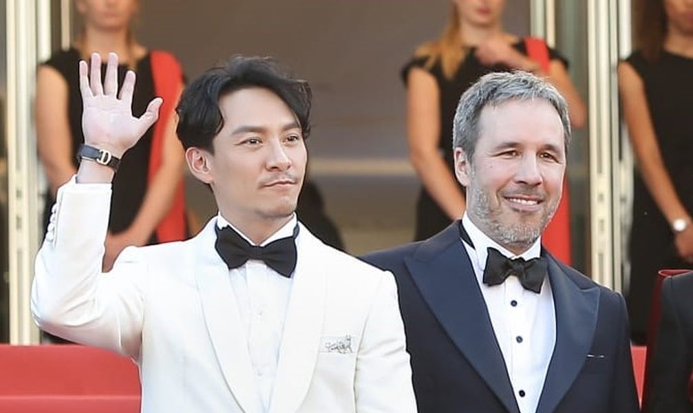 ▲張震（左）和《沙丘》導演丹尼維勒納夫，因坎城影展結緣。（圖／澤東）