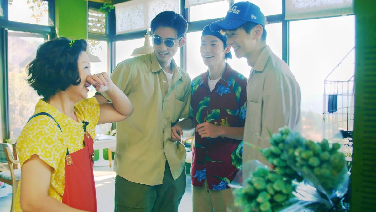 ▲楊貴媚（左）激動哽咽。（圖／公視提供） 