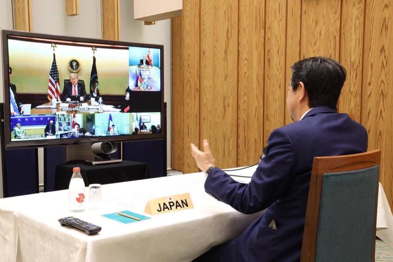 ▲ G7 領袖召開視訊會議互通抗疫資訊。（圖／翻攝自日首相官方英文 twitter ）