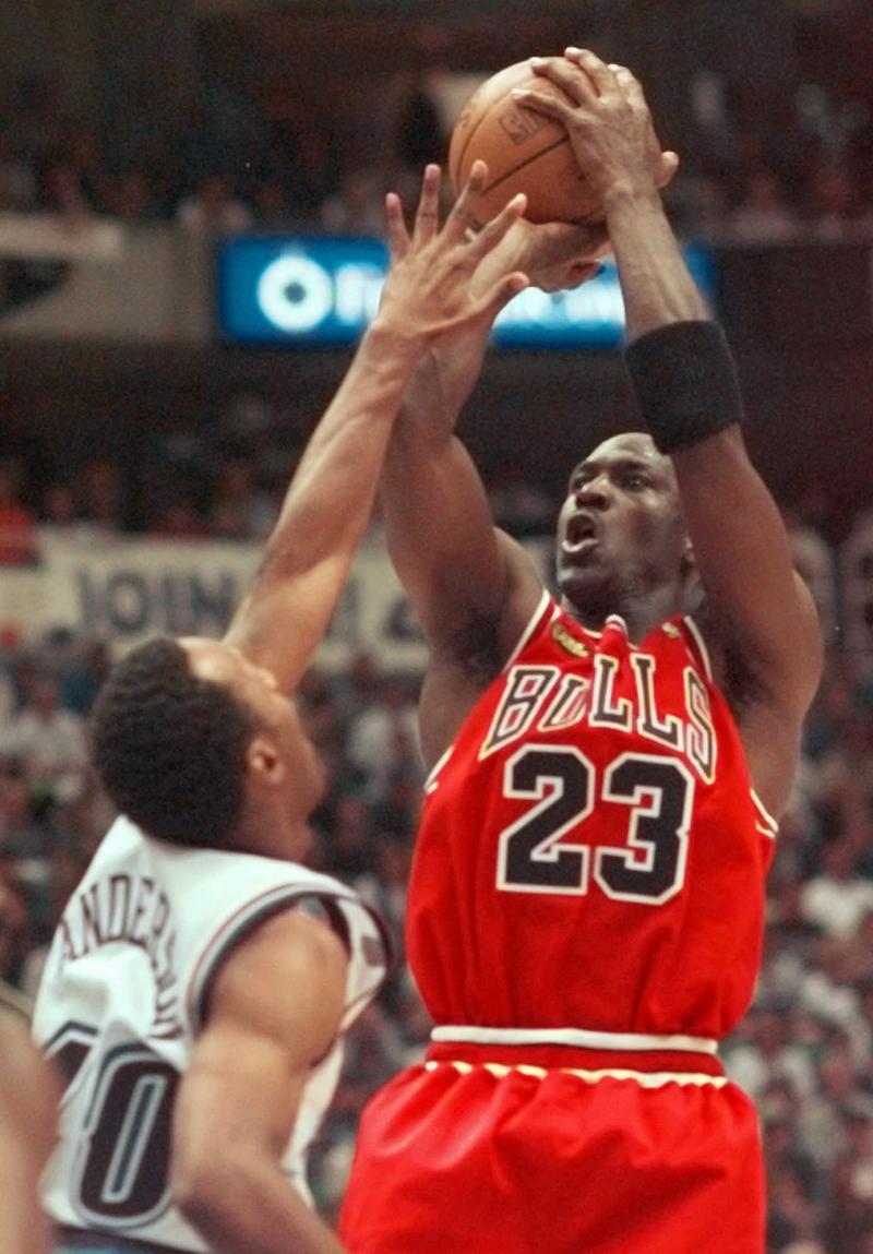 Michael Jordan出手投籃。（圖／美聯社／達志影像）
