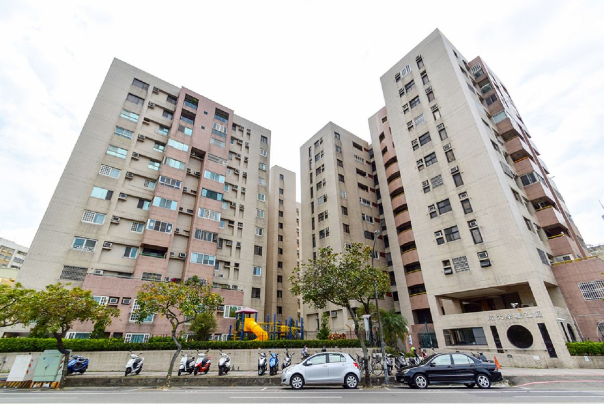 ▲台南東區位於蛋黃區，房價與全市其他區域相比較高，未來鐵路地下化完工，房價仍有上揚空間。（圖／信義房屋提供）