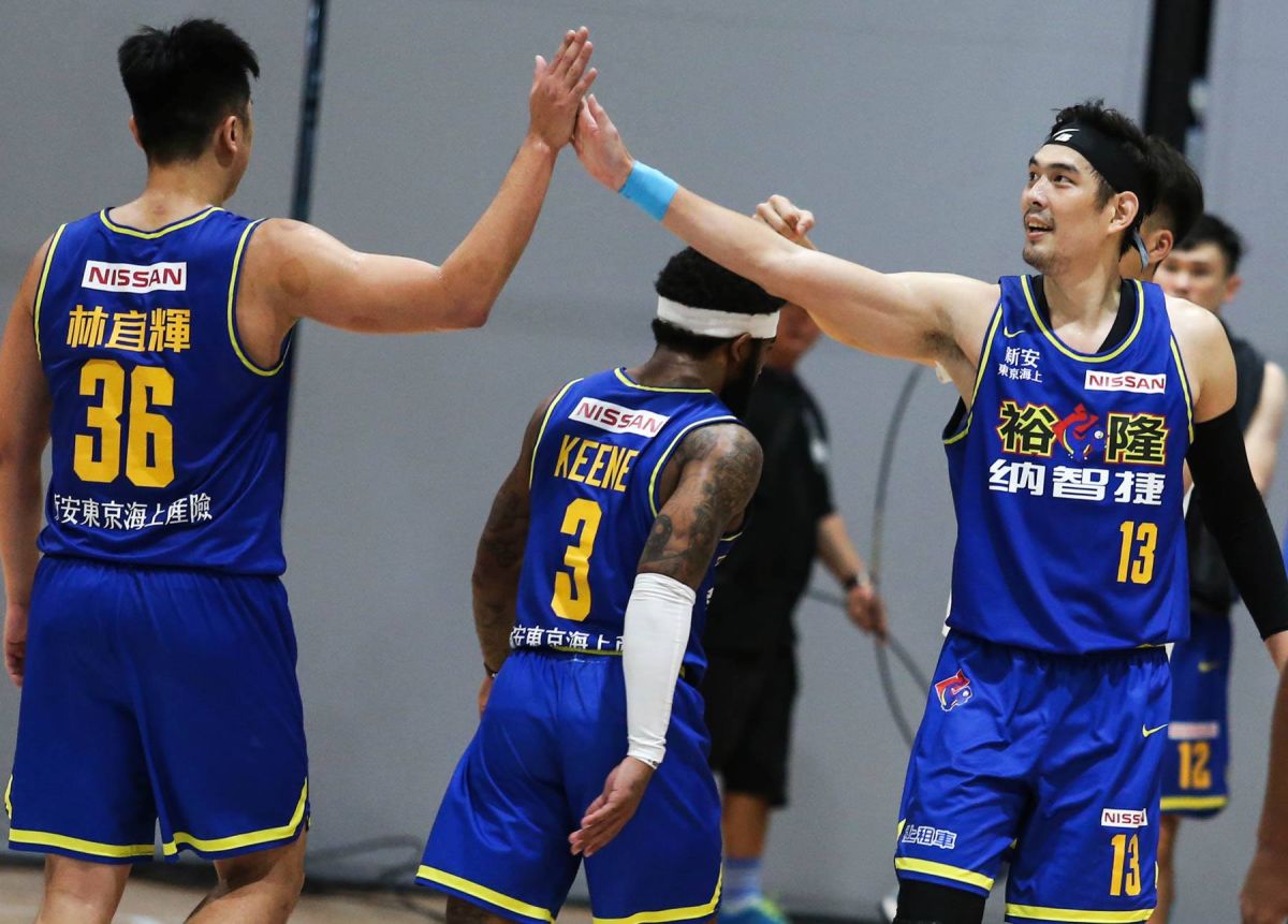 裕隆在冠軍戰首戰選擇變陣，收到不錯效果，也順利摘下勝利