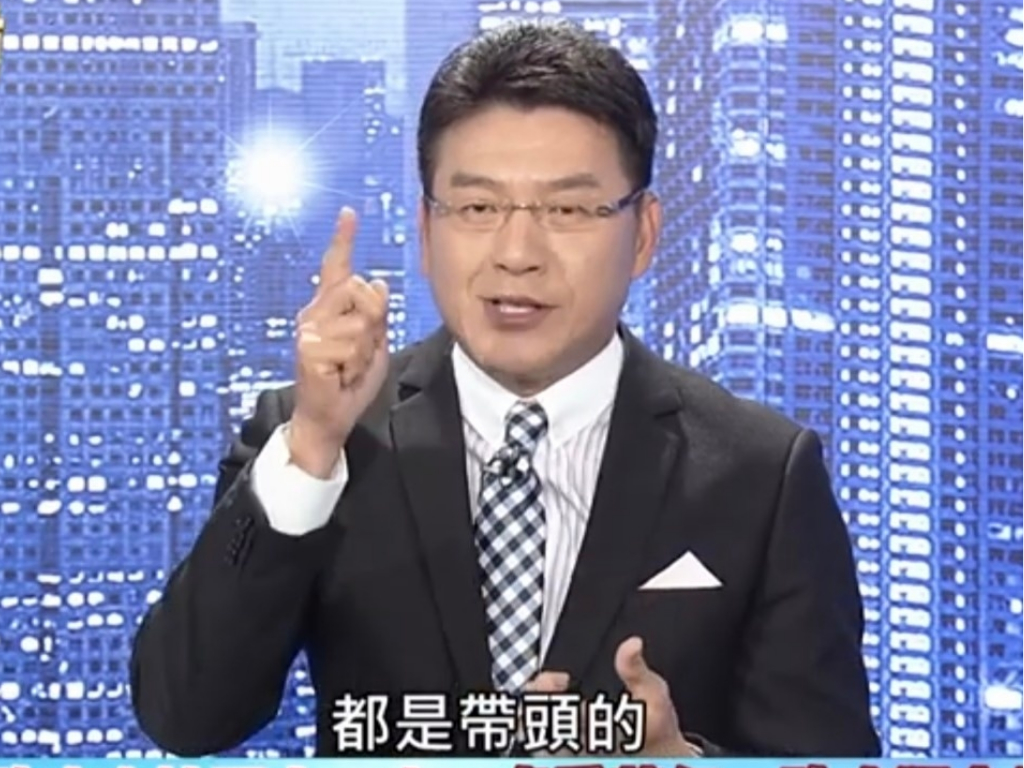 ▲染疫實習生驚恐暴哭，謝震武怒揪帶頭者。（圖／新聞面對面Youtube） 