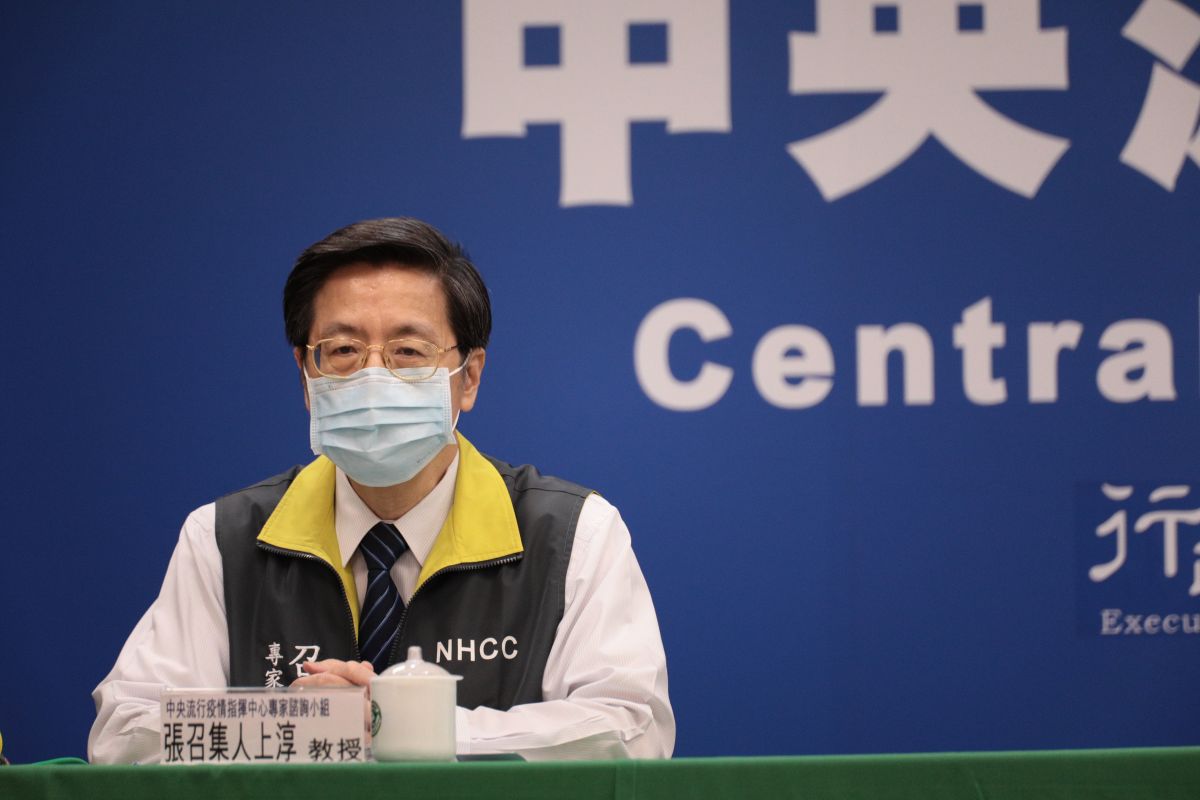 ▲中央流行疫情指揮中心專家諮詢小組召集人張上淳。（圖／指揮中心提供）