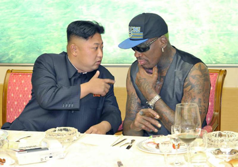 北韓領導人金正恩與前NBA球星Dennis Rodman。（圖／美聯社／達志影像）