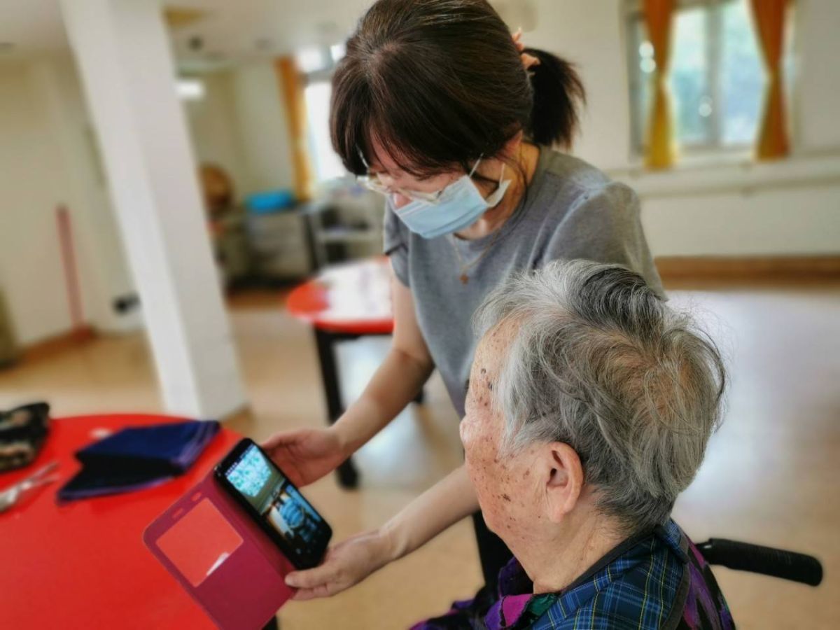 ▲彰化榮家全面禁止家屬及訪客探視，並改用視訊探訪，進行即時的雙向聯繫，全力防堵新冠肺炎疫情入侵。（圖／記者陳雅芳攝，2020.04.24）