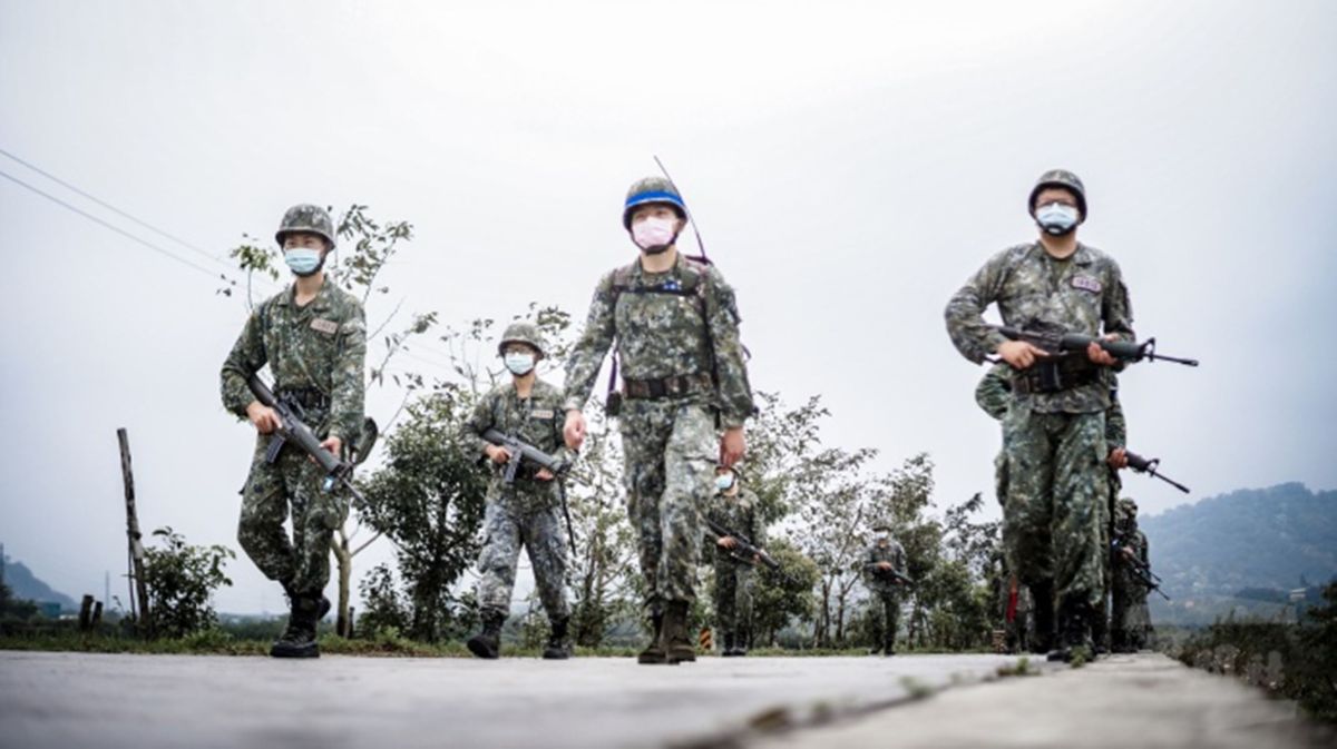 陸軍第六軍團206旅落實訓練，注重防疫作為，此為示意圖。（圖 / 國防部提供）