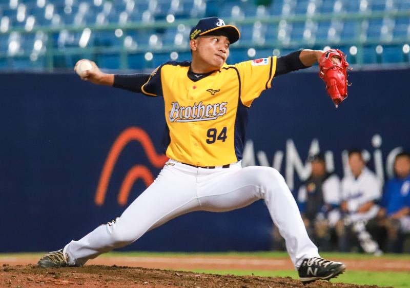 ▲中信兄弟投手吳俊偉。(圖/記者葉政勳攝 , 2020.04.25)