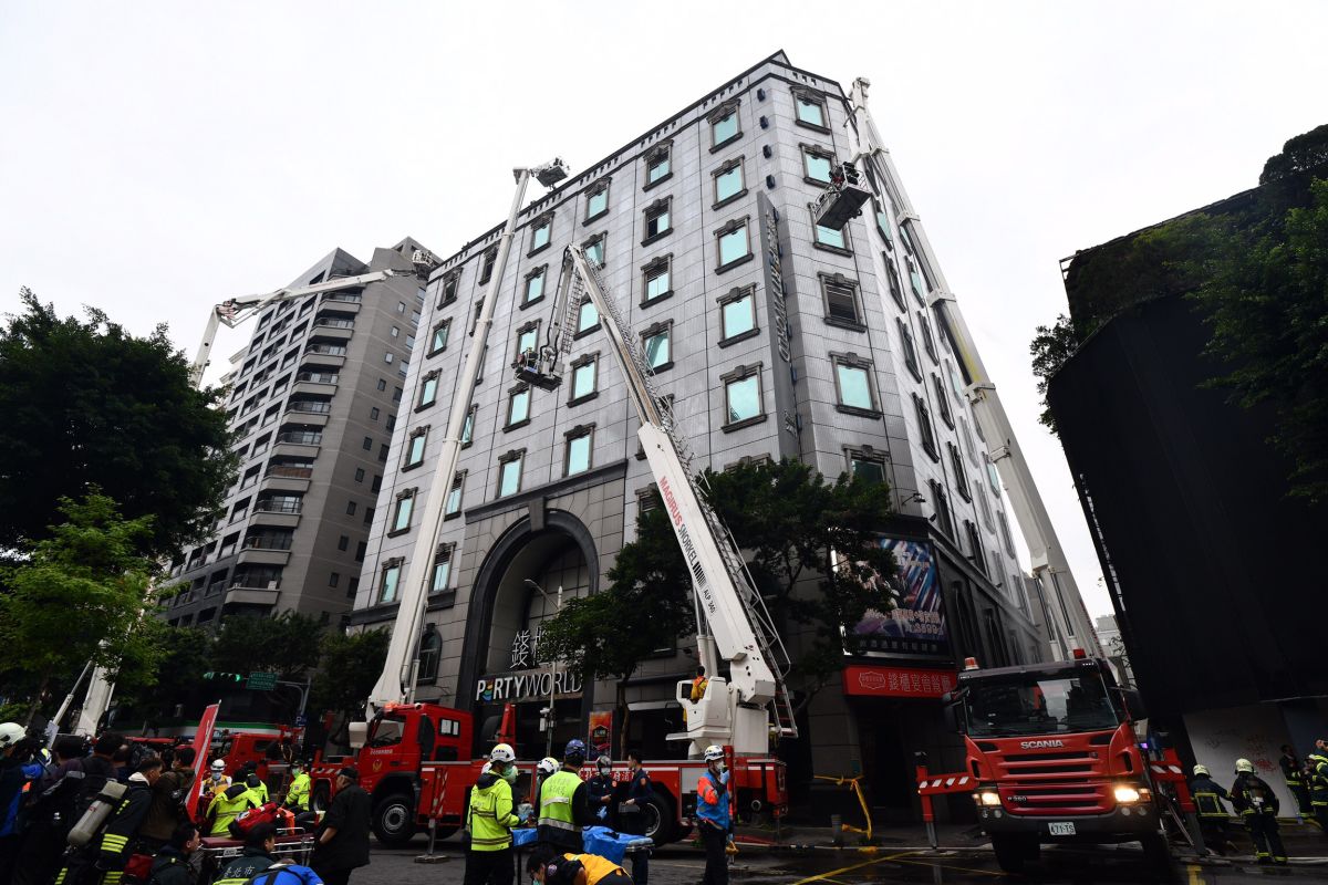 ▲北市林森錢櫃旗艦店火警現場（圖／NOWnews資料照，記者林柏年攝，2020.04.26）