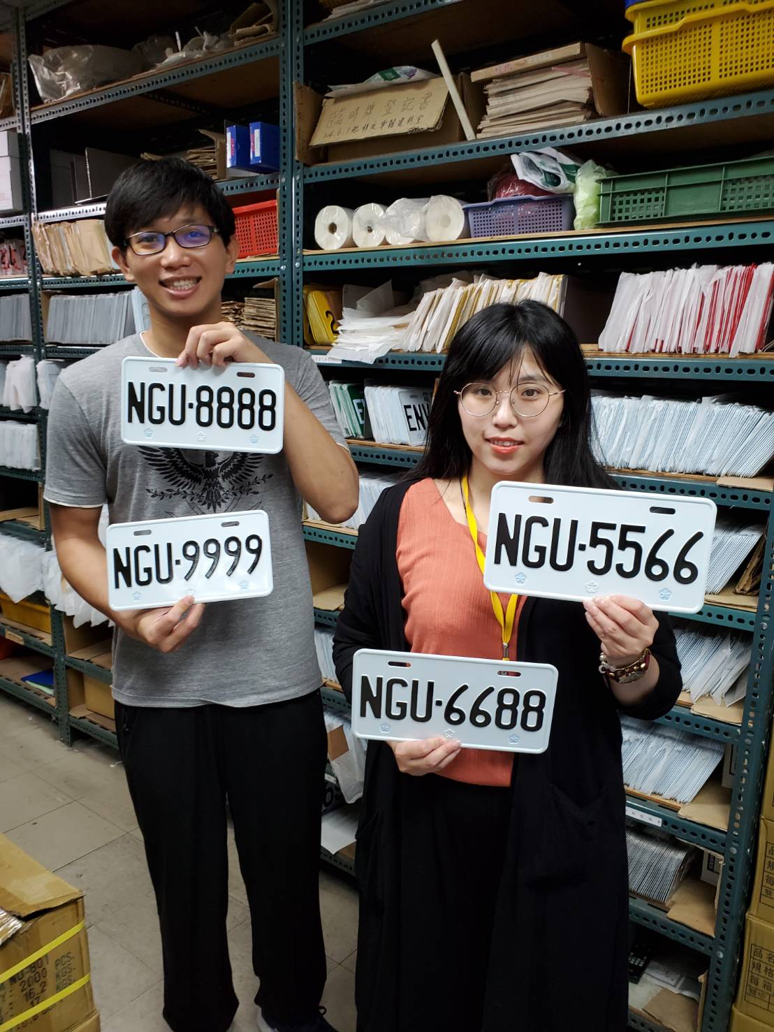 ▲彰化監理站27起開放網路車牌標售，熱門車牌先睹為快。（圖／記者陳雅芳攝，2020.04.26）