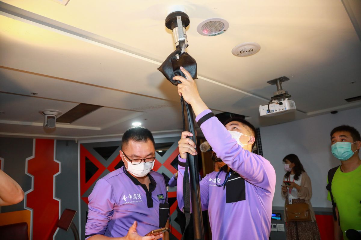 ▲合溫馨（享溫馨）台中店部分消防設備不合格，即刻暫停營業 (圖／市政府提供2020.4.28)