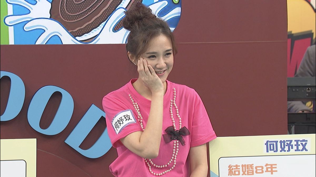 ▲何妤玟自曝離婚後的夜晚，都是戴立綱的節目在陪伴她。（圖／中天）