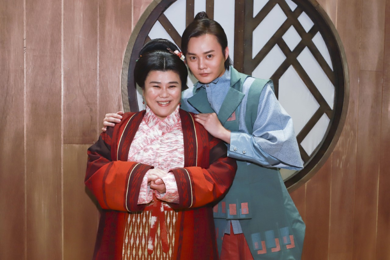 ▲林美秀（左）飾演許富凱媽媽。（圖 / 民視提供）
