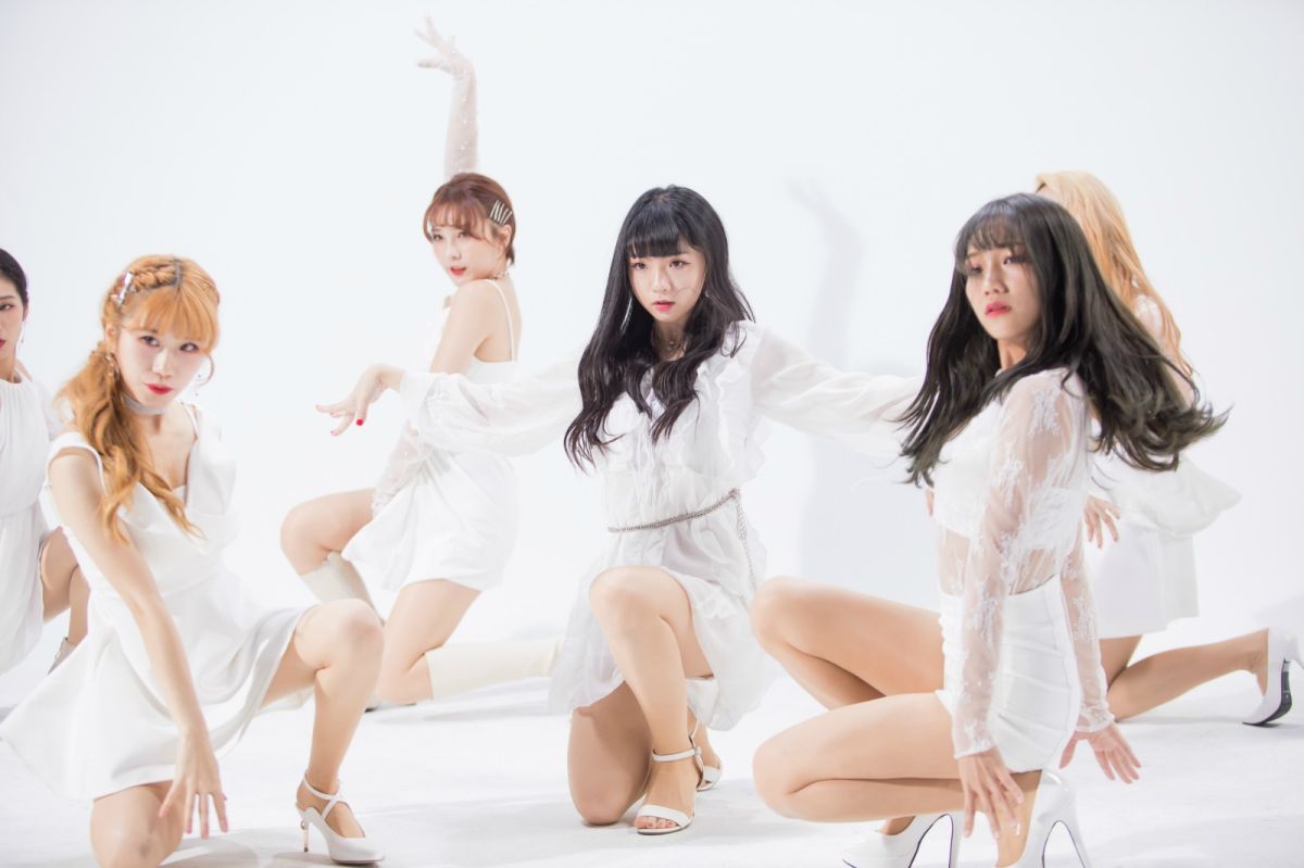 ▲台灣版的Little Cheer Girl勵齊女孩辣秀好身材。（圖／韓國Rainbow經紀公司提供）