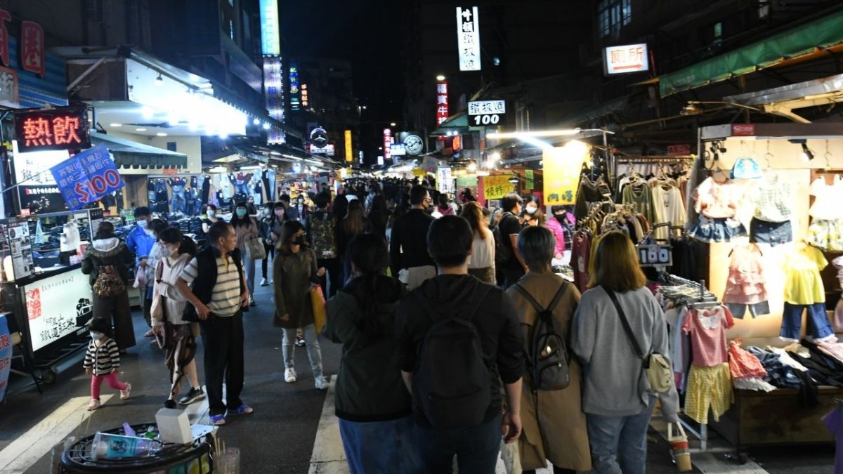 ▲台北市政府環保局表示，未來將在人潮密集的街頭設置垃圾桶。（圖／NOWnews資料照）