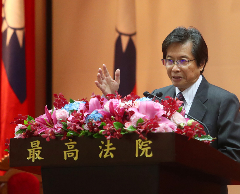 ▲最高法院院長吳燦今（4）日表示，針對最高法院有法官捲入富商翁茂鍾案，身為院長要代表最高法院向全體司法同仁乃至外界表示歉意，「非常抱歉，我們沒有做得很好。」（圖/中央社）