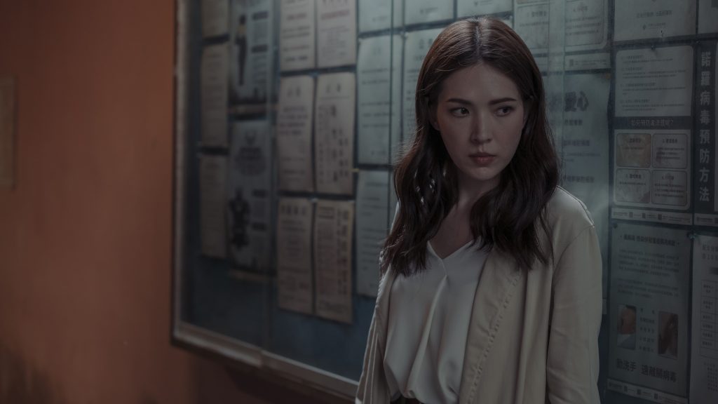 ▲許瑋甯在Netflix新劇《誰是被害者》飾演徐海茵，一個為了調查不擇手段的女記者。（圖／Netflix提供）