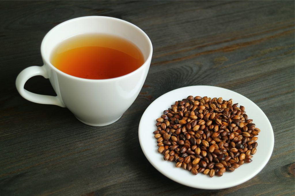 ▲麥茶可以可以助消化。（圖／Shutterstock）