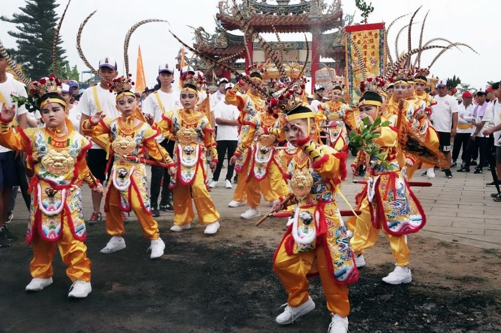 小琉球幸山寺十三太保。（圖／數位島嶼，趙守彥攝）