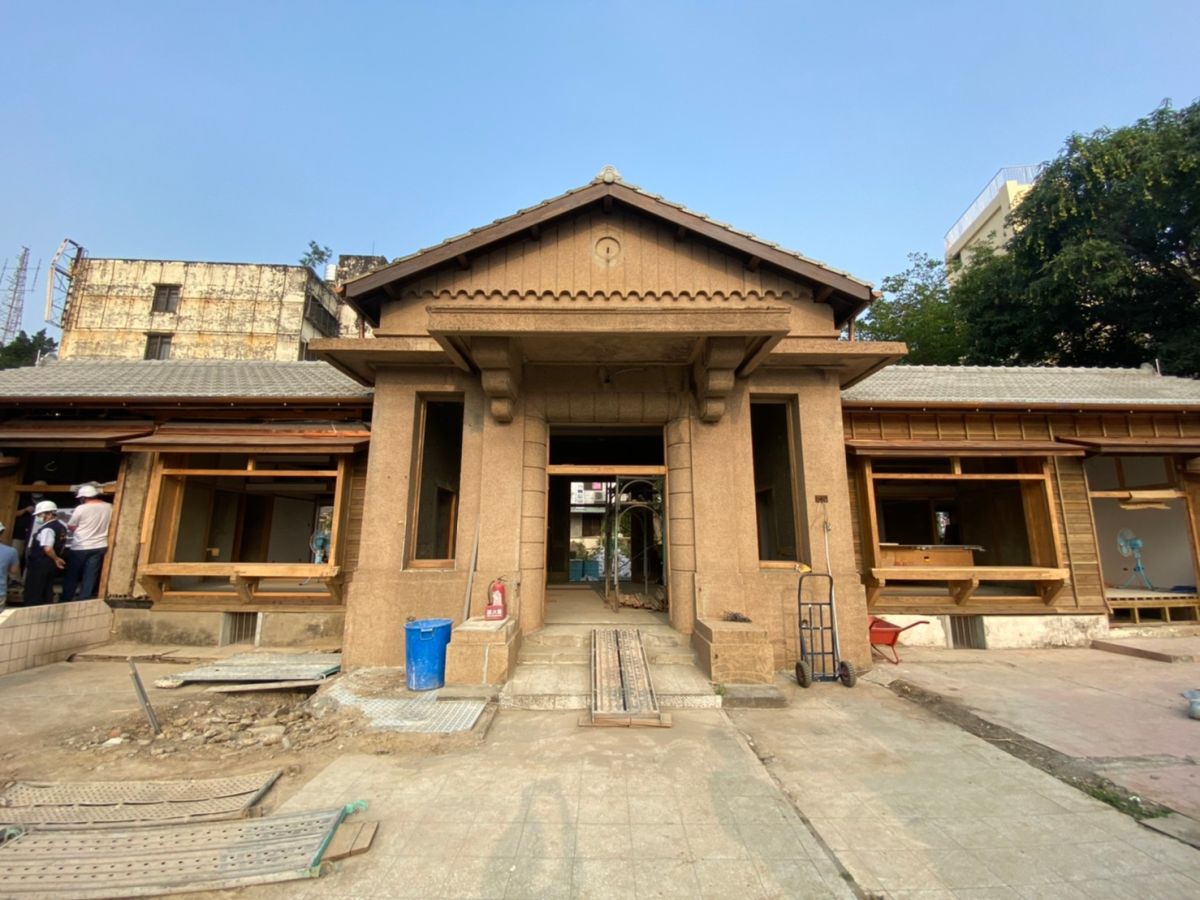 ▲歷史建築烏日警察官吏派出所即將修復完工 (圖／林重鎣翻攝2020.5.3)