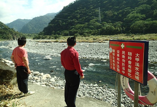 ▲中市府觀光旅遊局呼籲，不要前往危險水域游泳、戲水或從事水域活動。 (圖／觀旅局提供2020.5.5)