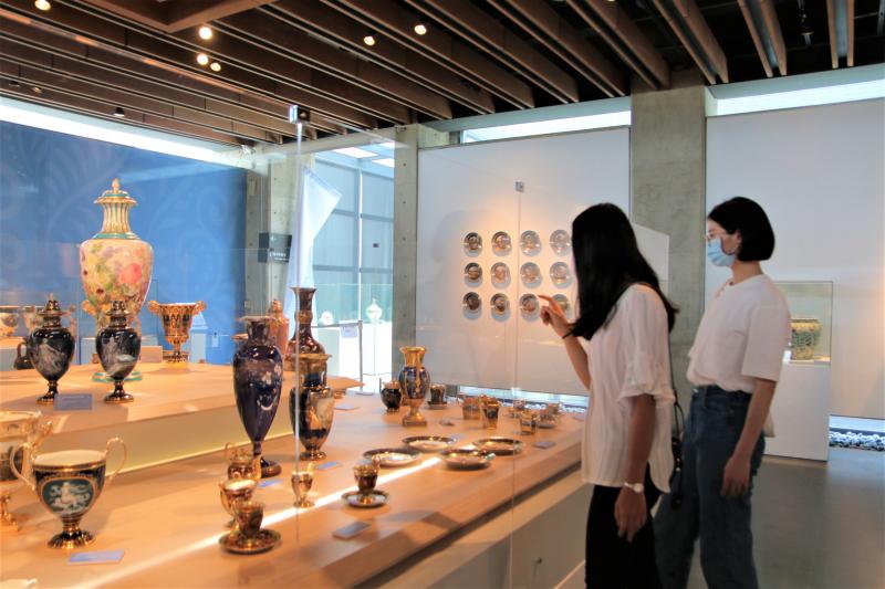 ▲「亞熱帶花園─彩繪陶瓷展」自即日起至9月20日止，在新北市立鶯歌陶瓷博物館盛大展出。（圖／記者宋原彰攝，2020.05.07）