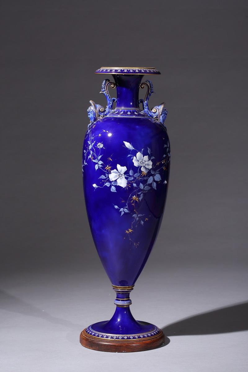 ▲「亞熱帶花園─彩繪陶瓷展」自即日起至9月20日止,在新北市立鶯歌陶瓷博物館盛大展出。(圖/鶯歌陶博物館提供)
