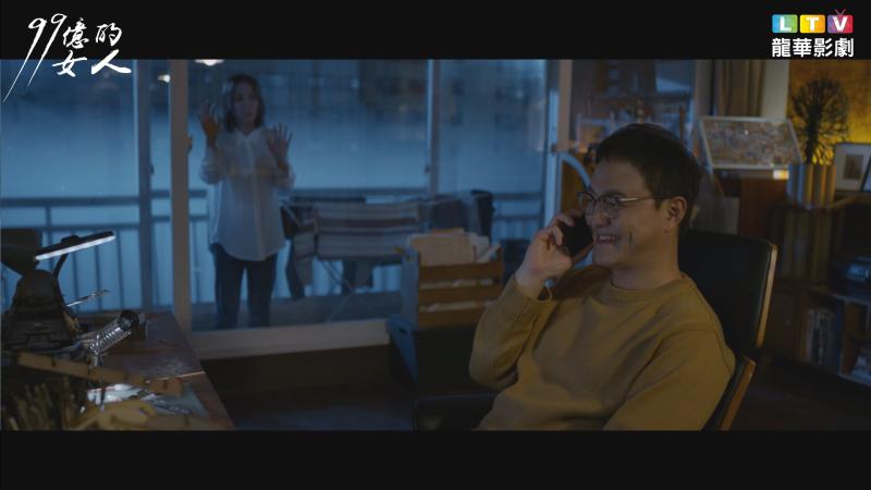 ▲曹如晶(左)常被老公家暴。(圖/龍華電視)