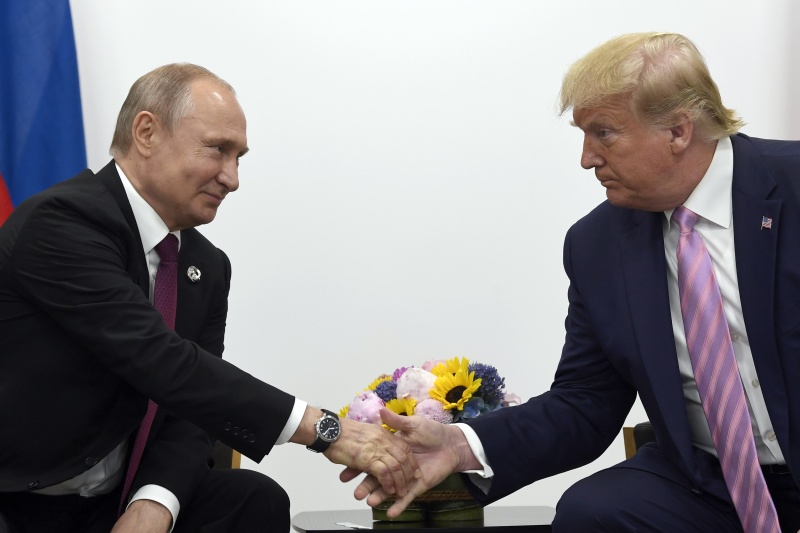 ▲俄羅斯總統普丁(左)與美國總統川普(右)。資料照。（圖／美聯社／達志影像）