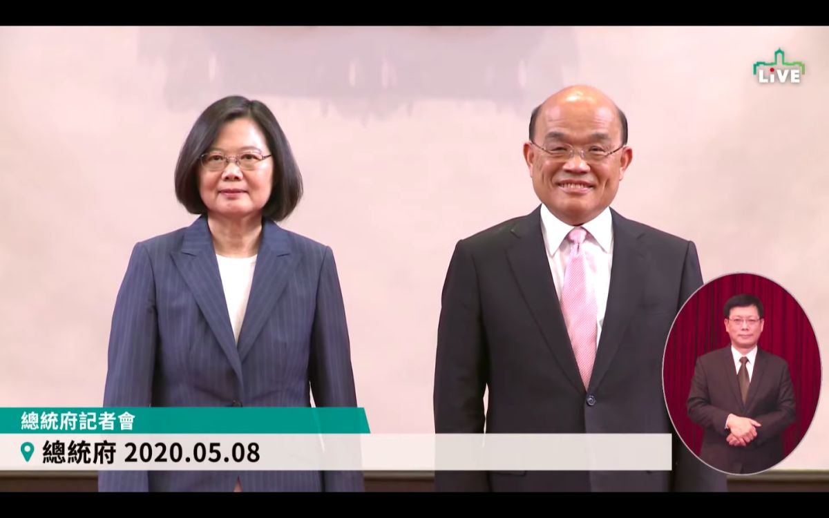 ▲蔡英文總統（左）今（8）日宣布蘇貞昌（右）續任行政院長。（圖／翻攝總統府臉書直播）