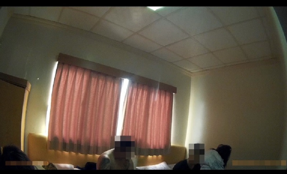 ▲收簿手落腳汽旅吸毒昏睡，被警方一舉成擒。(圖/警方提供)