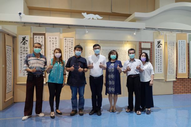 ▲鹿港鎮圖書藝文中心即日起至6月14日止，舉辦崇晉書道學會庚子年書法展-「首端斯妙」會員聯展。（圖／記者葉靜美攝，2020.05.08）