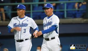 中職／悍將6土投鎖兄弟5局拚勝　洪總：表現、調度都不錯
