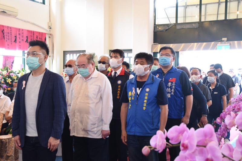 賴峰偉母親告別式 國民黨主席江啟臣親臨弔唁