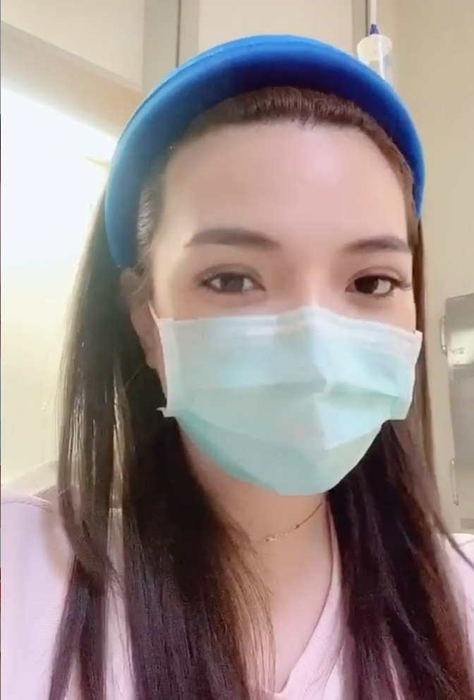 ▲小甜甜住院中。(圖/翻攝小甜甜IG)