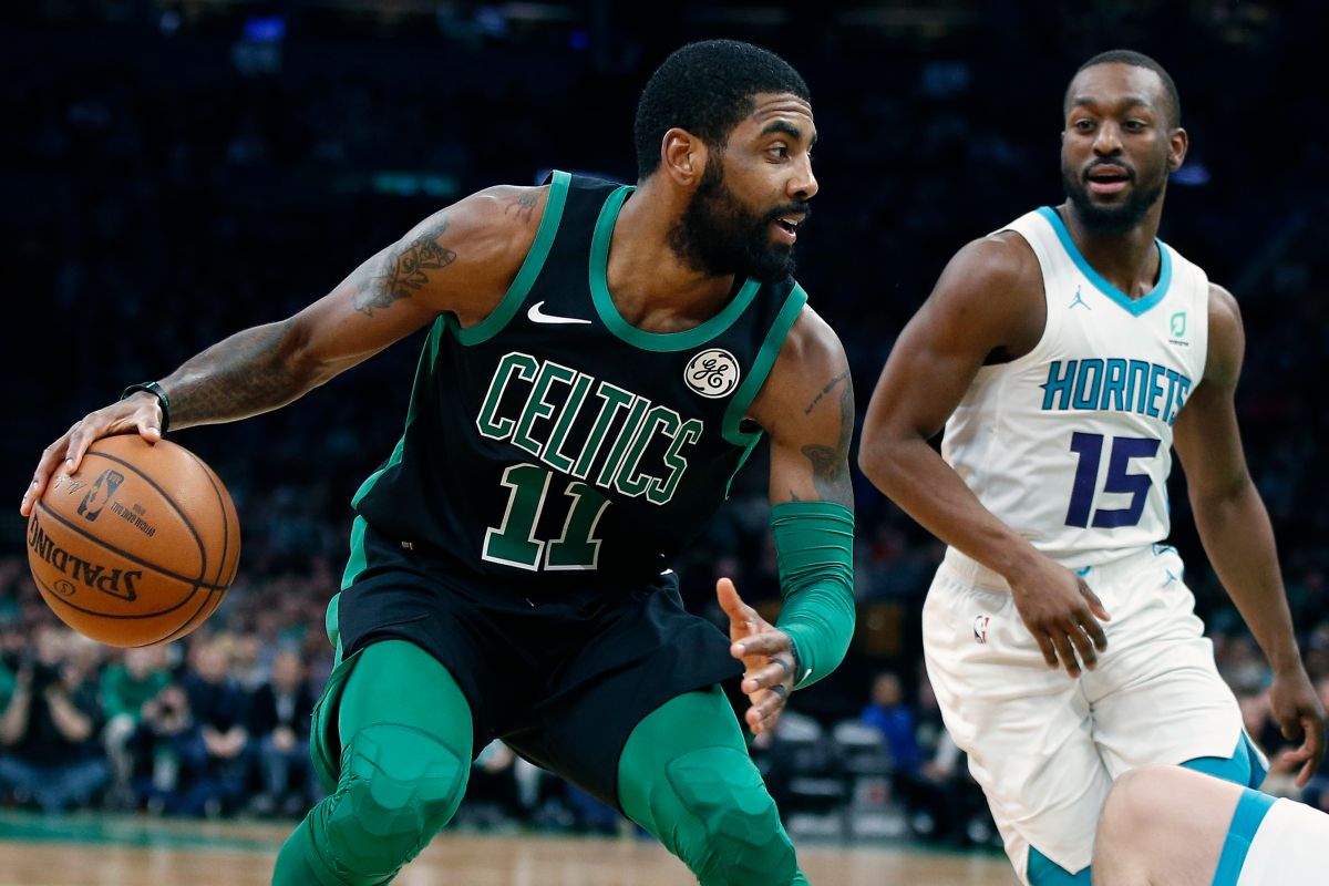 ▲Kyrie Irving和Kemba Walker互相對位。（圖／美聯社／達志影像）