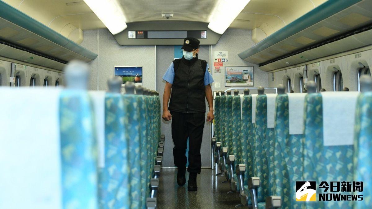 ▲原PO在高鐵自由座車廂，看到有人用襪子佔位，本來想放棄該座位，沒想到一位男乘客直接將襪子抽走，帥氣地出手幫忙原PO。（圖／NOWnews資料畫面）