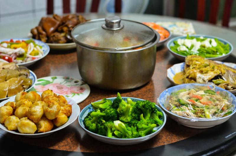 ▲你知道閏月習俗「六親飯」是什麼嗎?(圖/shutterstock)