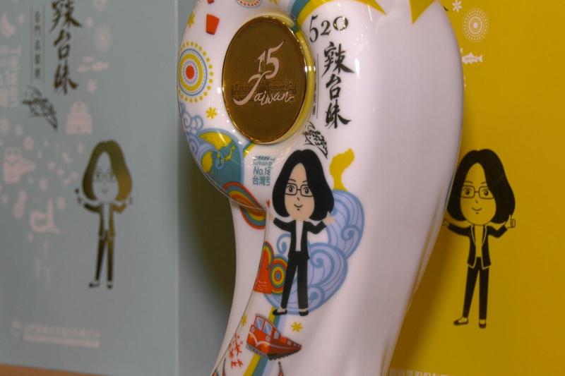 ▲Q版小英總統作為主視覺表現,貼合蔡英文總統的親民形象。(圖/記者蔡若喬攝)