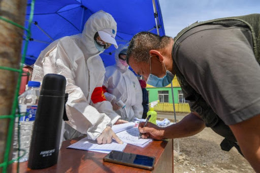 ▲5/11 吉林省舒蘭市小區（社區）人流管制。（圖／翻攝自新華社）