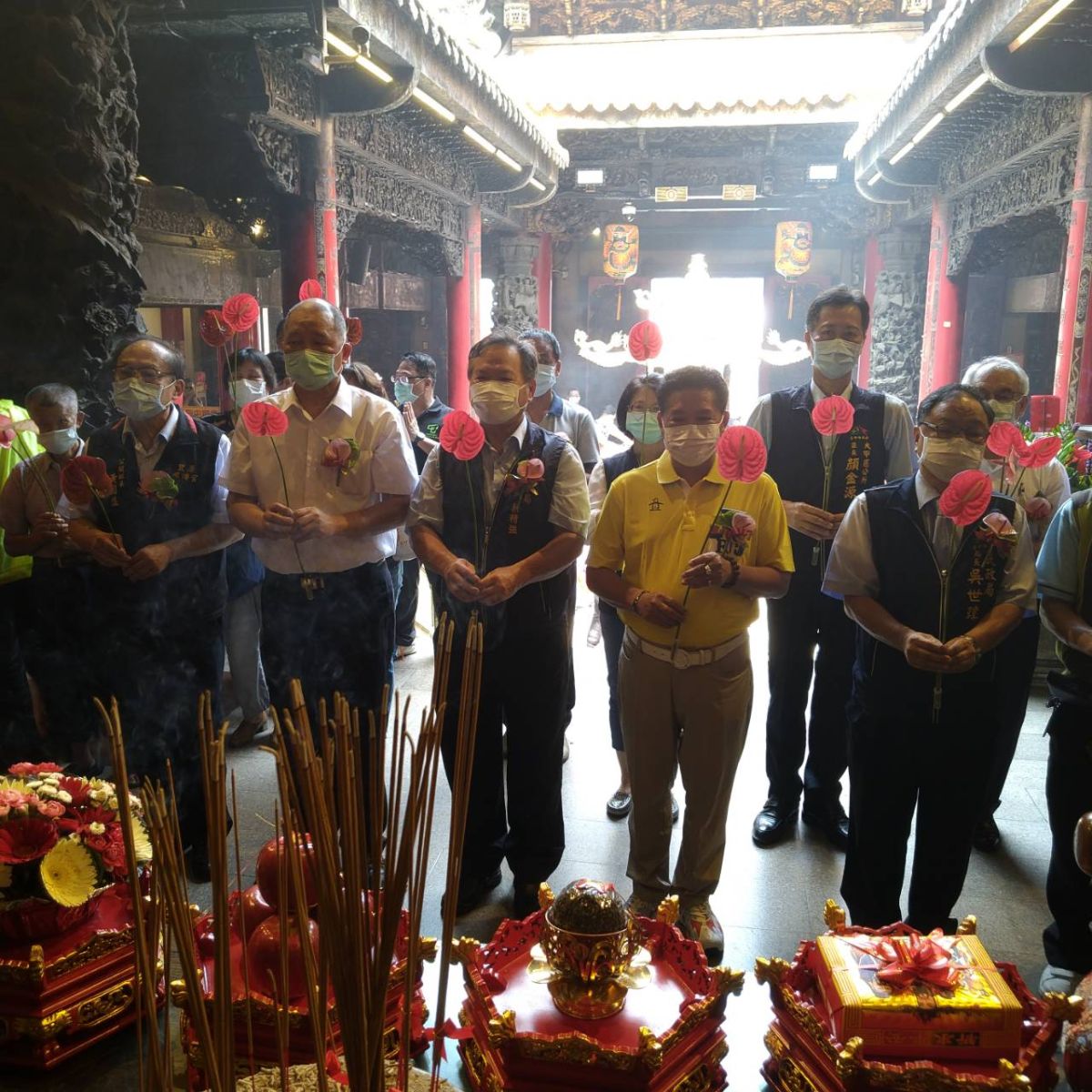 ▲「花香祈福」宗教廟宇用花推廣活動，八座廟宇共同響應聯名合作，開拓火鶴花寺廟祈福用花市場。(圖／民政局提供2020.5.14)