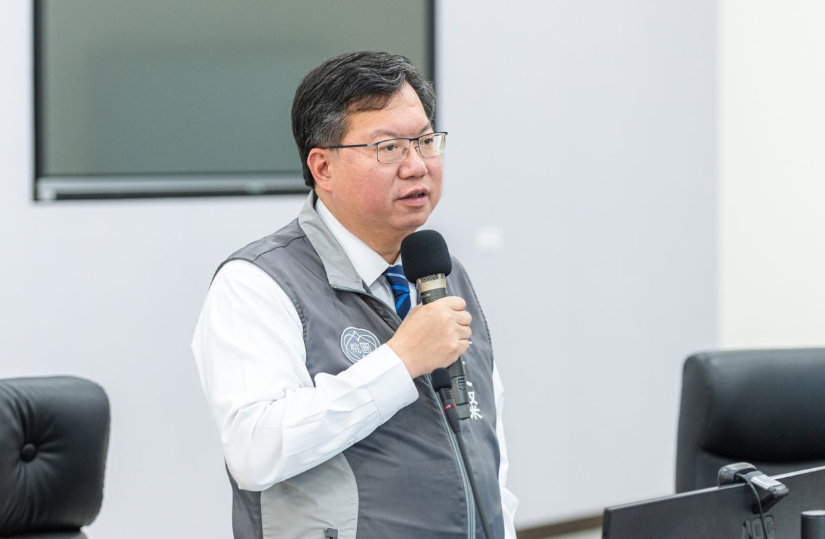 ▲鄭文燦指示「救急就是要快」原則，對審查合格的案件要盡快發放，不合格的案件則進行複審，必要時可由社會局長與市長進行複審，讓通過的案件數可以多一點。（圖／桃園市政府提供）