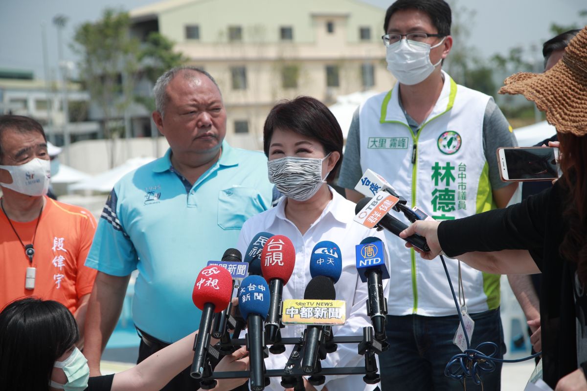 ▲市長盧秀燕宣布國民運動中心、洽公機關解禁(圖／柳榮俊翻攝2020.5.14)