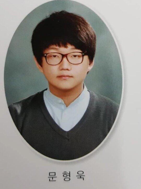 ▲▼文亨旭的學生照在網路瘋傳。(網路圖)
