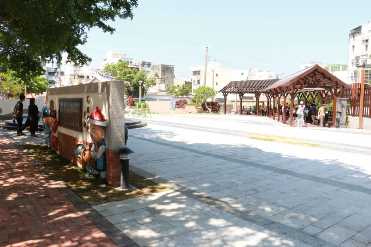 ▲由立法院副院長蔡其昌爭取1300萬，打造大甲文昌祠「狀元公園」完工，帶動大甲宗教觀光遊憩之深度旅遊。(圖／柳榮俊翻攝2020.5.15)