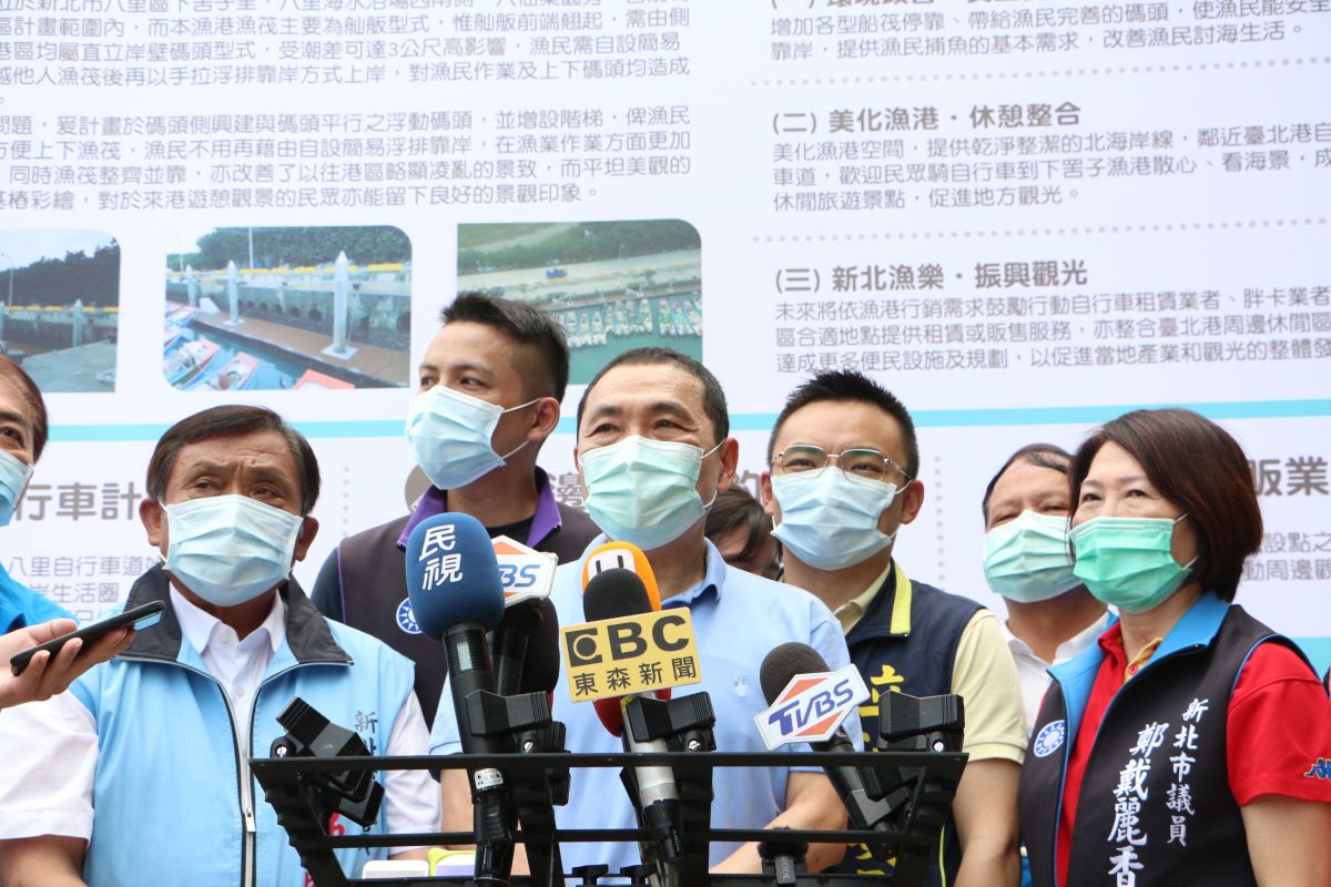 ▲昨（15）晚間市台南市政府開出舞廳准予復業的公文，今（16）日針對媒體詢問新北市八大行業解封進度，侯友宜表示，目前為止，我們並沒有打算解封。（圖/新北市農業局提供）