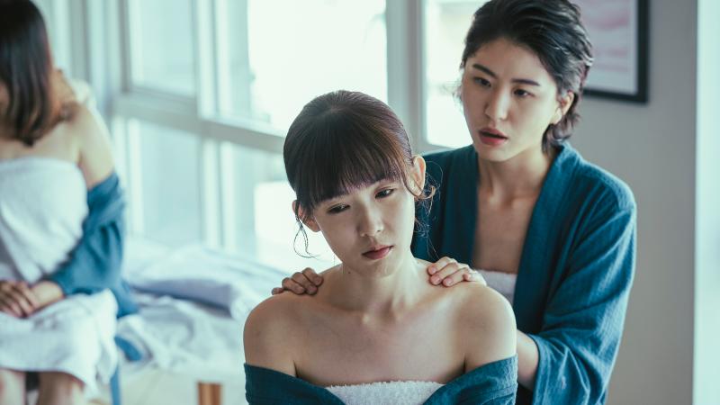 ▲陳璇(右)在劇中飾演孫可芳閨密。(圖