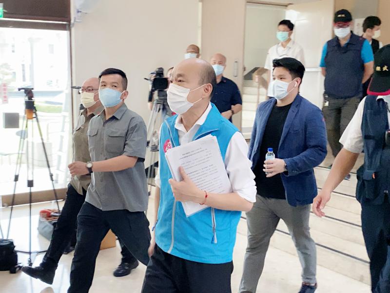 ▲高雄市長韓國瑜今(18)日到議會定期會施政報告。(圖/記者張文晃攝,2020.05.18)