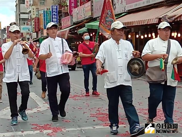 ▲百年陣頭馬陣吹開路。(圖/記者洪佳伶攝,2020.05.18)